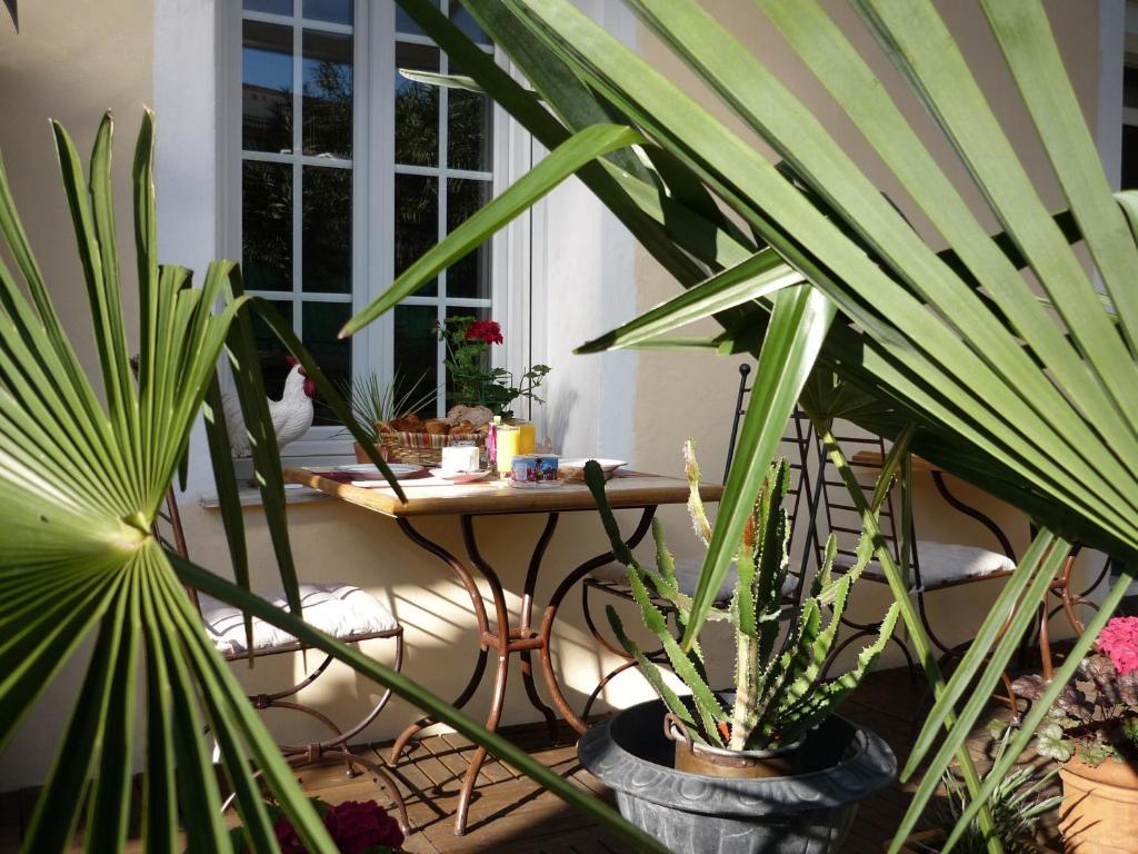 Logis Hotel Villa Victorine Niza Exterior foto