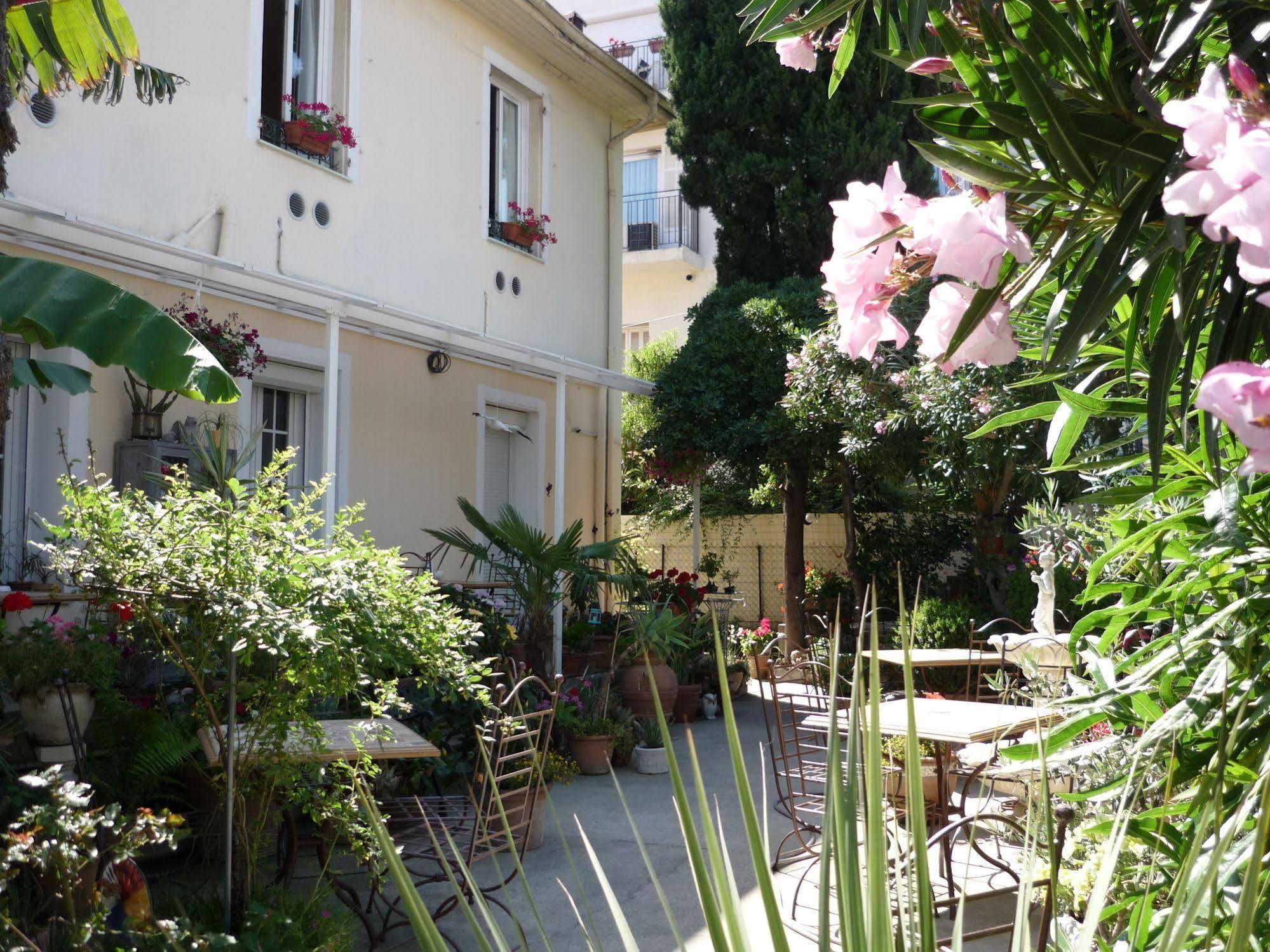 Logis Hotel Villa Victorine Niza Exterior foto